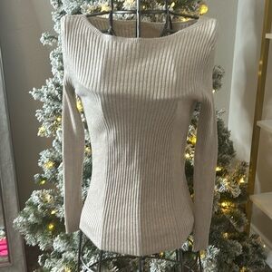 Cream ribbed sweater long sleeve small Brand New Without Tags